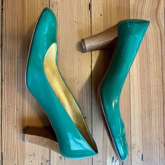 J. Crew patent leather midheels in bright peacock. Size 8.5z - Picture 12 of 14